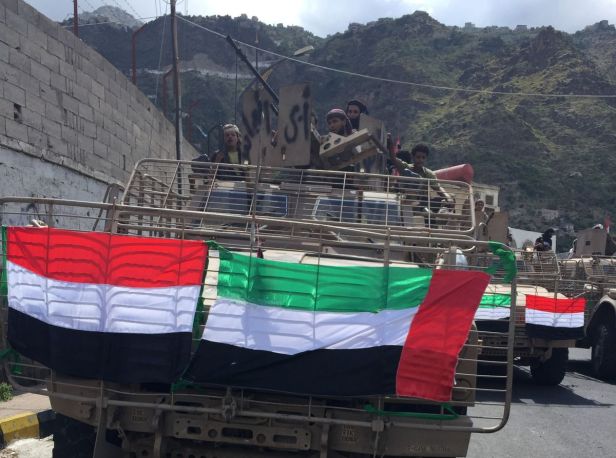  قدمت الإمارات عشرات المدرعات العسكرية للحركات الجهادية في اليمن